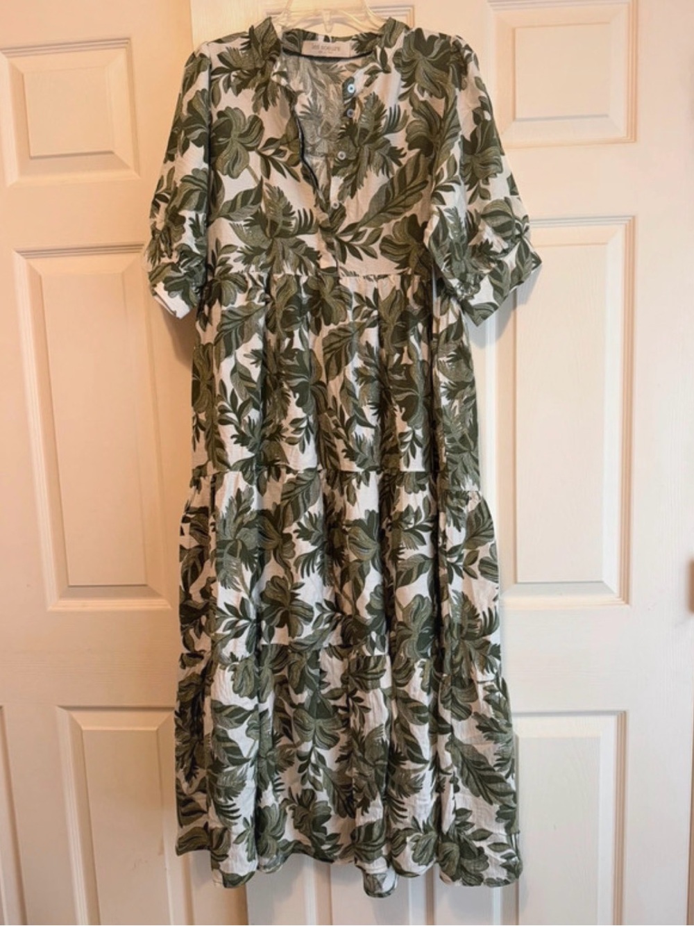 Lizard Thicket Olive Leaf Print Short Sleeve Top